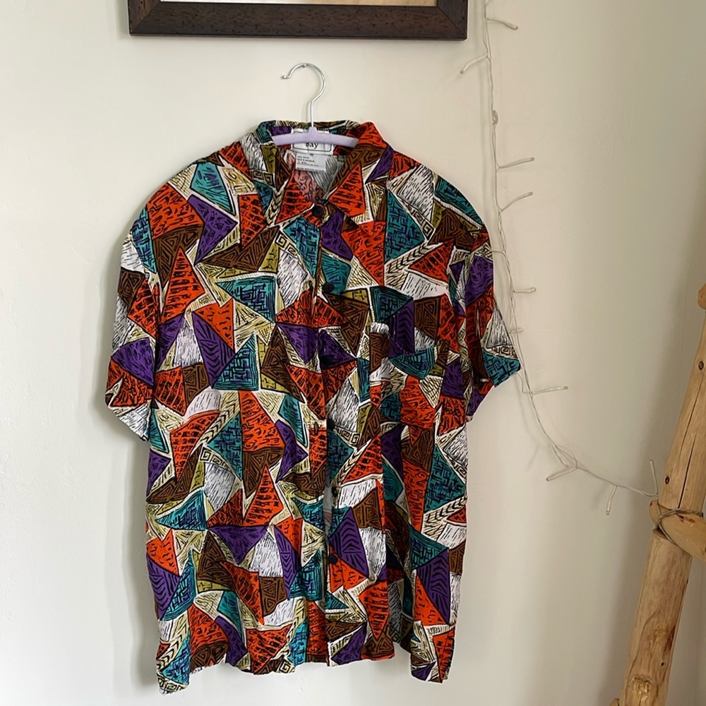 Vintage button up short sleeve, top size medium